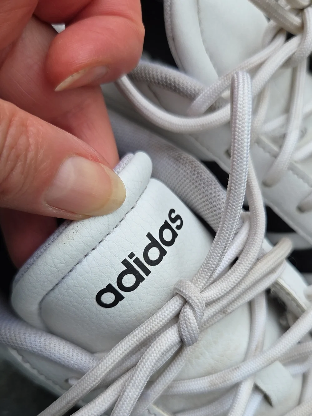 Adidas White Black 3-Stripes Gum Sole Platform Sneakers Unisex Sporty Sz.10 Read